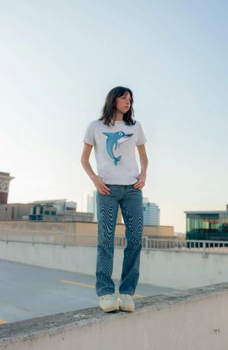 White Vel Fish Design Casual T-shirt
