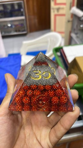 Om Rudraksh Pyramid 