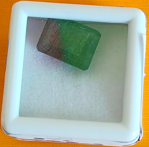NATURAL GREEN AMANTURION 6.04 ct
