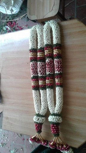 Kalyana Maalai Set White