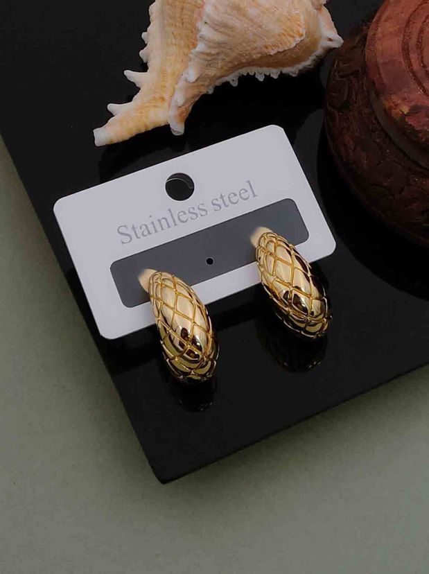 Seoul Chic Drop Earrings