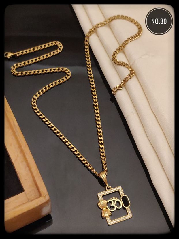 Man's Stylish Pendant Chain