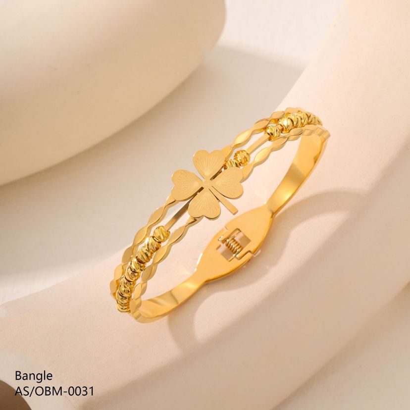 Elegant Golden Butterfly Kada