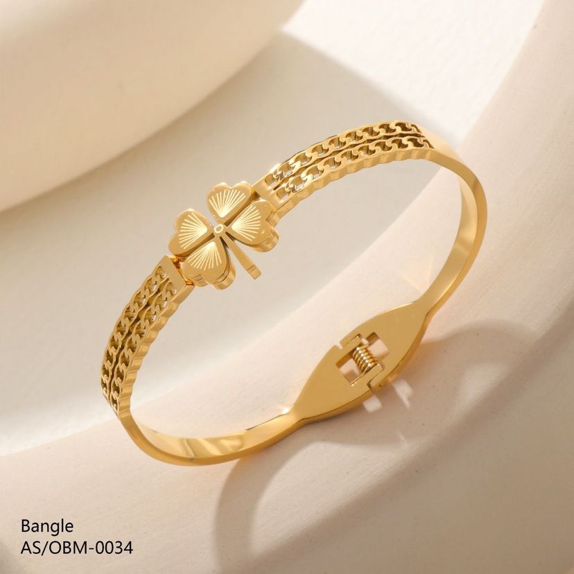 Elegant Golden Kada Bracelet