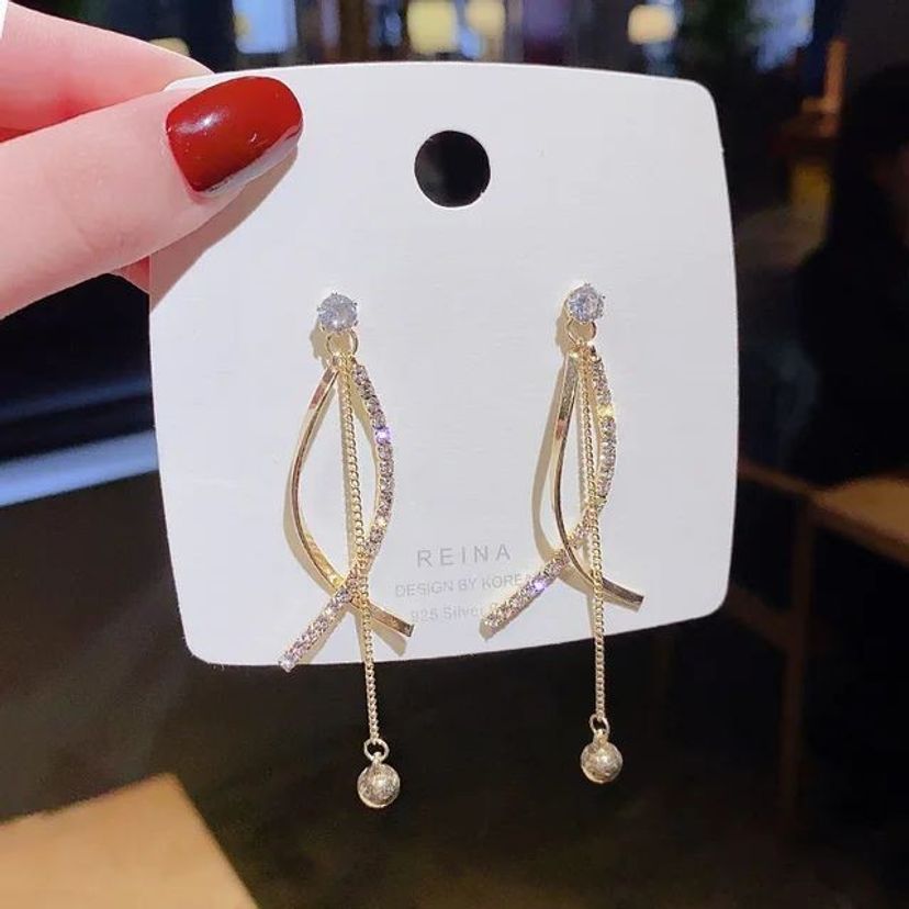 Chic Seoul Dazzle Drop Earrings