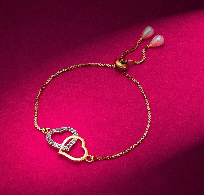 Charming Heart-Shaped Love Bracelet