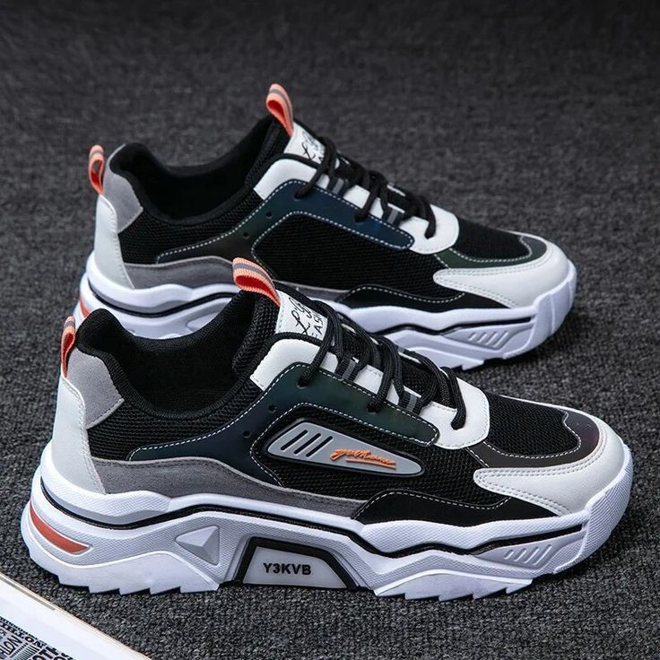 Shoes (in budget 5A, 6A)